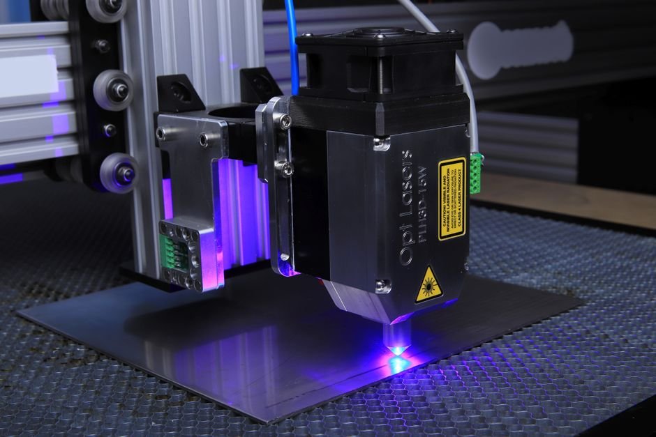 Diode vs CO2 vs Fiber vs UV: The One Comparison Table You Need - best diode laser engraver